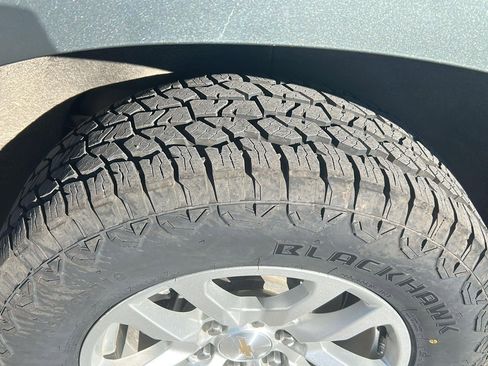 Used 2024 Chevrolet Tahoe LT image 7