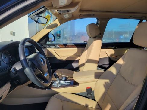 Used 2017 BMW X3 xDrive28i image 4