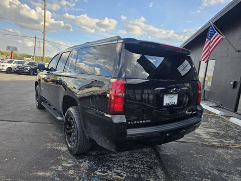 Used 2019 Chevrolet Suburban LT AWD/4WD image 7
