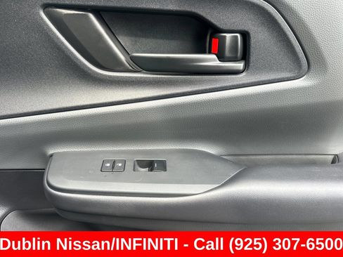 Used 2025 Toyota Prius LE FWD image 21