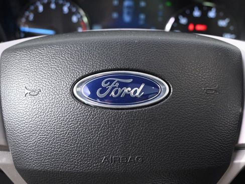 Used 2023 Ford Explorer XLT w/ Equipment Group 202A AWD/4WD image 35