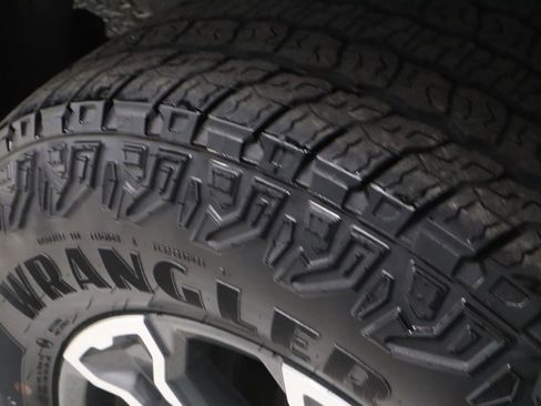 Used 2023 GMC Sierra 1500 SLE image 20