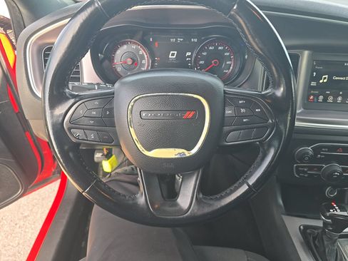 Used 2020 Dodge Charger SXT w/ Blacktop Package RWD image 8