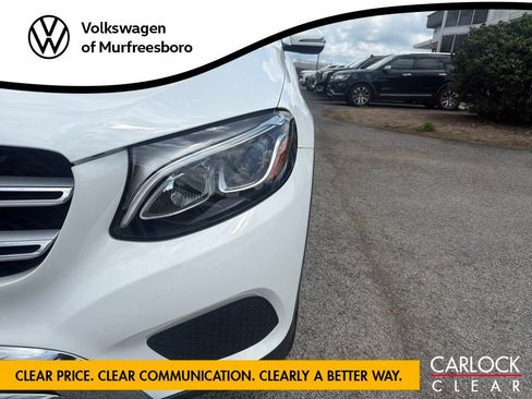 Used 2018 Mercedes-Benz GLC 300 4MATIC w/ Premium Package image 10