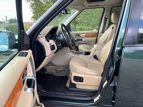 Used 2011 Land Rover LR4 HSE AWD/4WD image 13