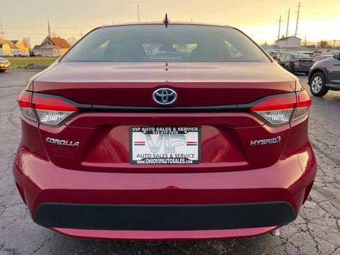 Used 2022 Toyota Corolla LE image 6