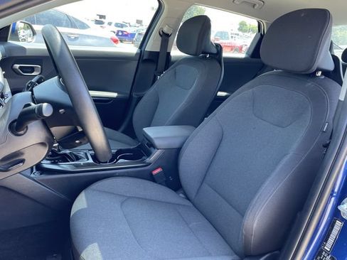 Used 2025 Kia K4 FWD image 23