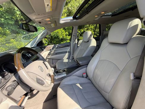 Used 2014 Buick Enclave Leather FWD image 33