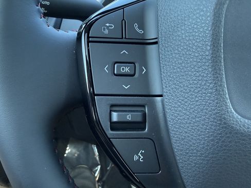 New 2026 Toyota Prius Plug-In Hybrid FWD image 35