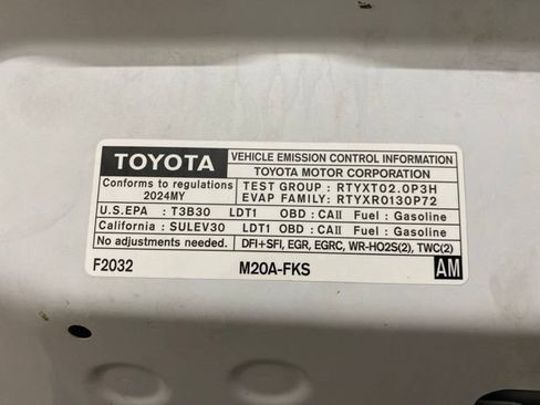 Used 2024 Toyota Corolla Cross L FWD image 96