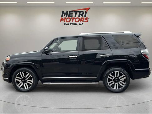Used 2015 Toyota 4Runner Limited image 9