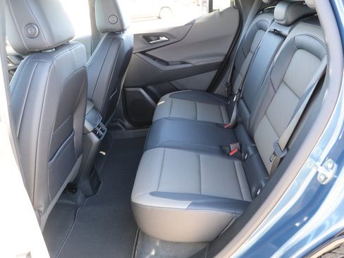 Used 2025 Chevrolet Colorado W/T w/ Advanced Trailering Package RWD image 28