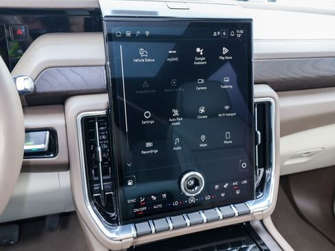 New 2026 GMC Yukon XL Denali w/ Denali Reserve Package AWD/4WD image 18