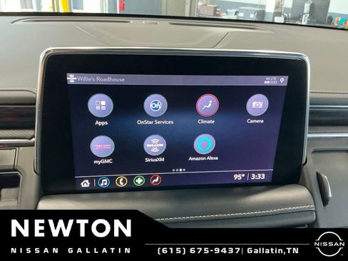 Used 2021 GMC Yukon SLT w/ SLT Premium Package AWD/4WD image 42