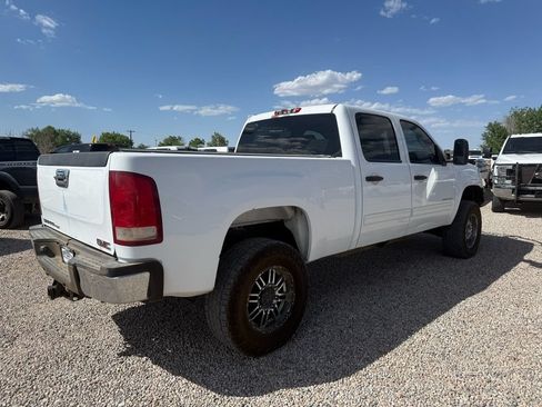 Used 2012 GMC Sierra 2500 SLE w/ SLE Preferred Package AWD/4WD image 10