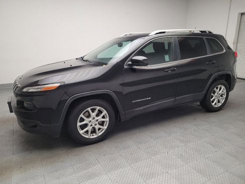 Used 2015 Jeep Cherokee Latitude FWD image 2