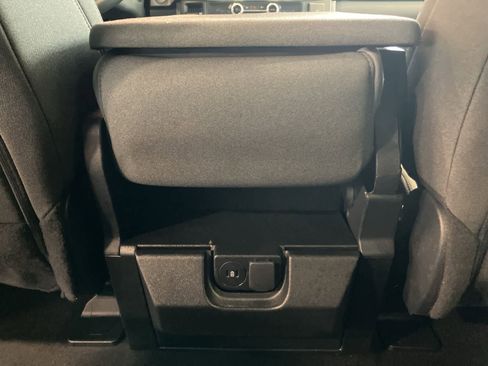 Used 2025 Ford F150 XLT w/ Equipment Group 301A Standard image 24