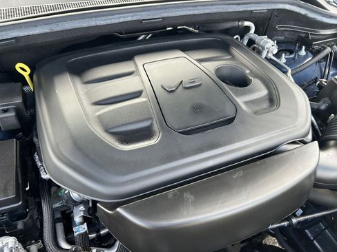 Used 2020 Dodge Durango SXT AWD/4WD image 30