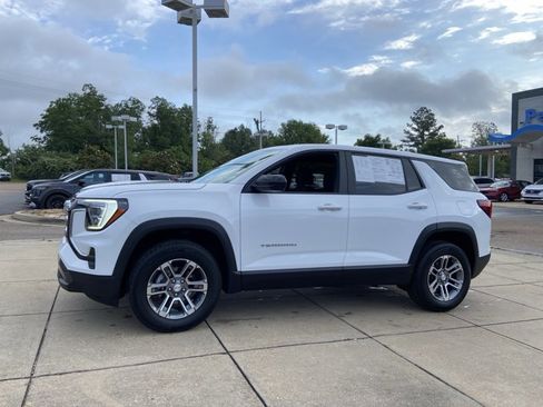 Used 2025 GMC Terrain Elevation AWD/4WD image 7
