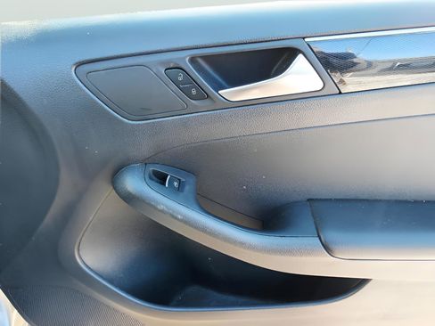 Used 2016 Volkswagen Jetta SEL w/ Lighting Package image 12