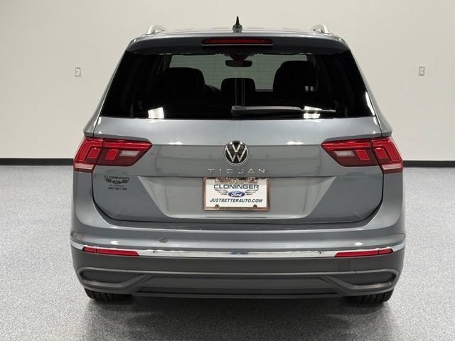 Used 2024 Volkswagen Tiguan Wolfsburg Edition FWD image 7