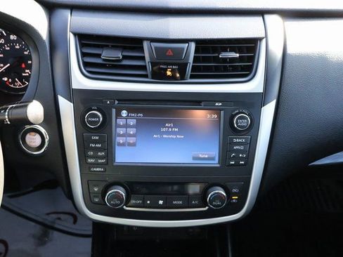Used 2016 Nissan Altima 2.5 SL w/ 2.5 Technology w/LED Package image 25