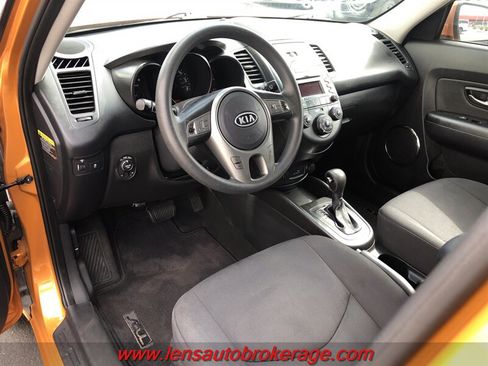 Used 2011 Kia Soul + w/ Audio Pkg FWD image 10
