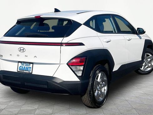 Used 2024 Hyundai Kona SE FWD image 7