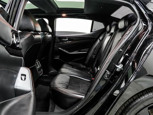 Used 2023 Nissan Maxima SR w/ Sport Mat Group image 18