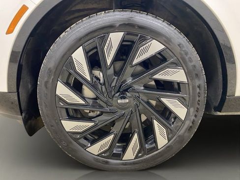 Certified 2025 Lincoln Nautilus Reserve w/ Jet Appearance Package AWD/4WD image 25