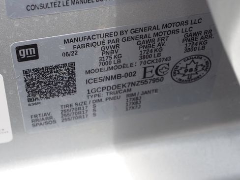 Used 2022 Chevrolet Silverado 1500 LT AWD/4WD image 29