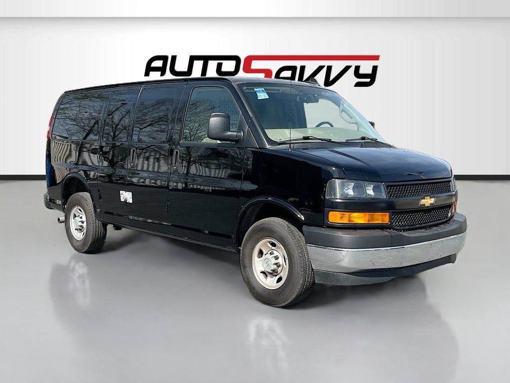 Used 2024 Chevrolet Express 2500 w/ Driver Convenience Package RWD image 1