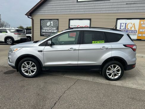 Used 2018 Ford Escape SEL AWD/4WD image 8