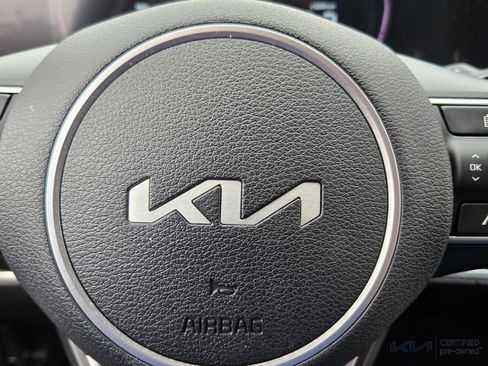 Used 2023 Kia Sportage EX image 28