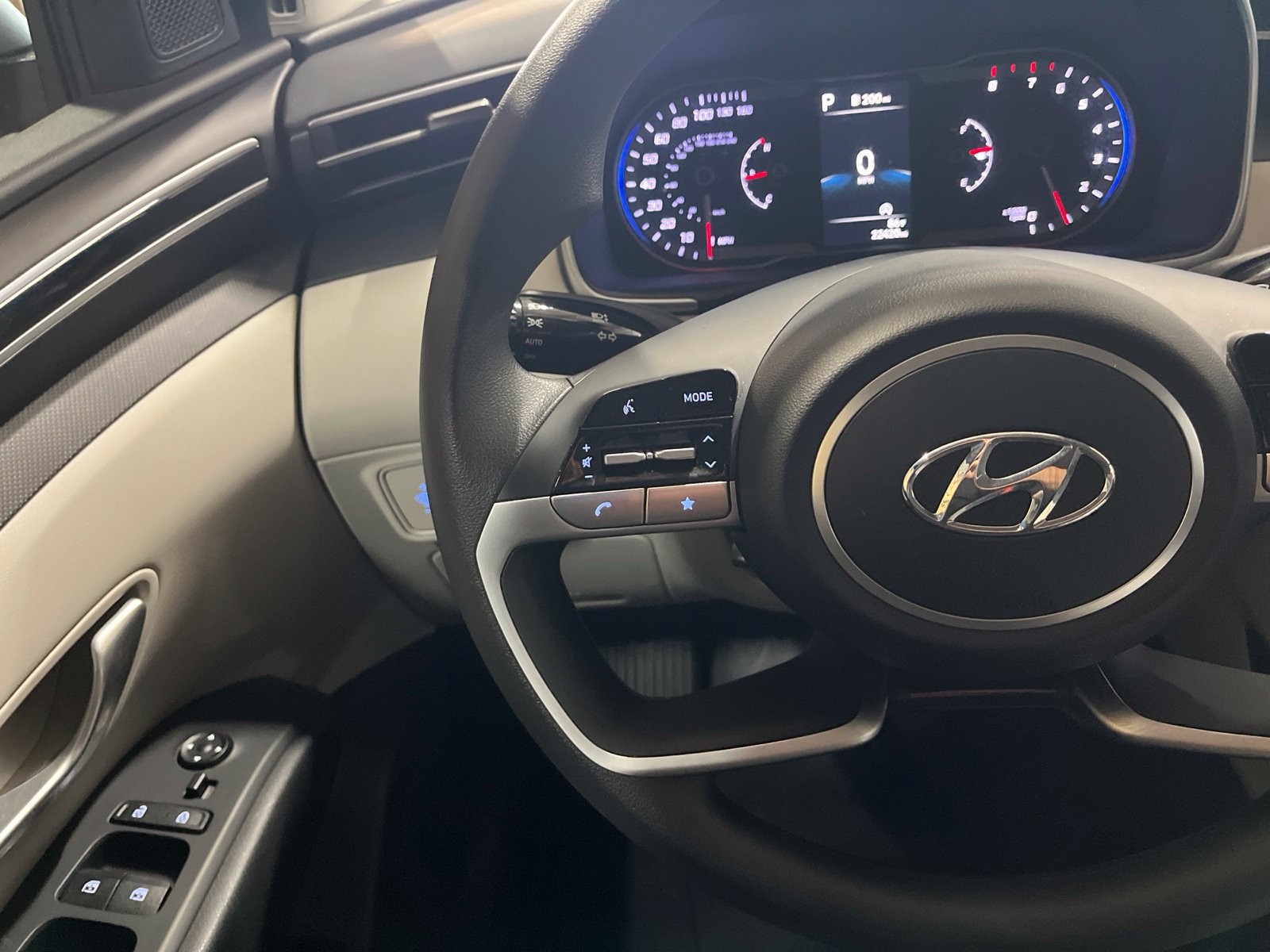 Used 2024 Hyundai Tucson SEL AWD/4WD image 21