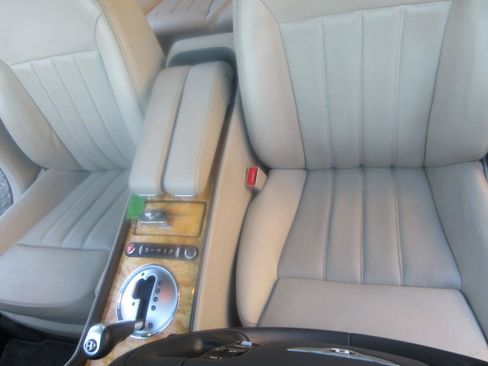 Used 2008 Bentley Flying Spur Flying Spur AWD/4WD image 16