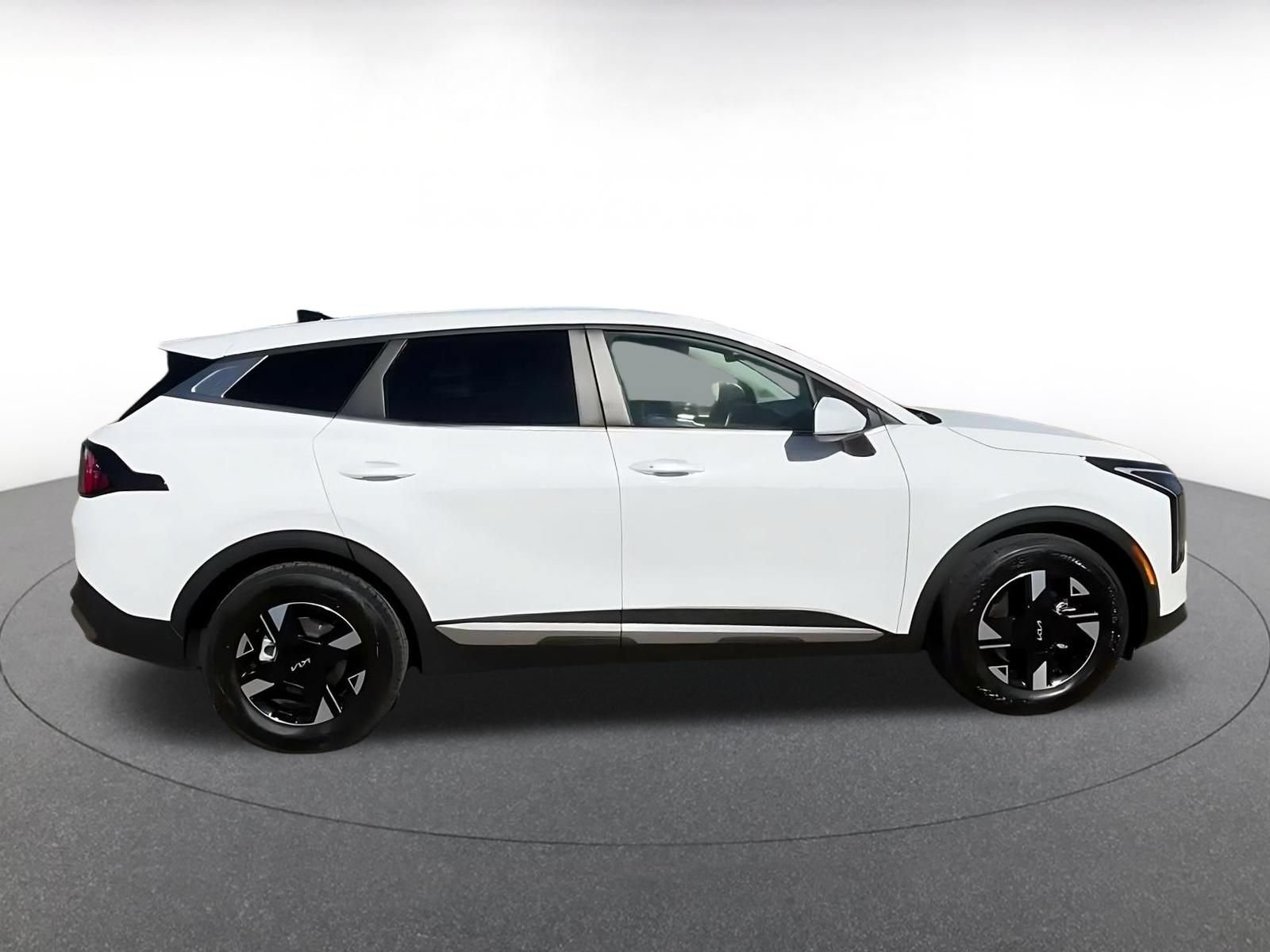 Used 2026 Kia Sportage LX FWD image 15