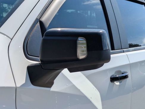 Used 2023 Chevrolet Silverado 1500 ZR2 w/ Technology Package AWD/4WD image 10