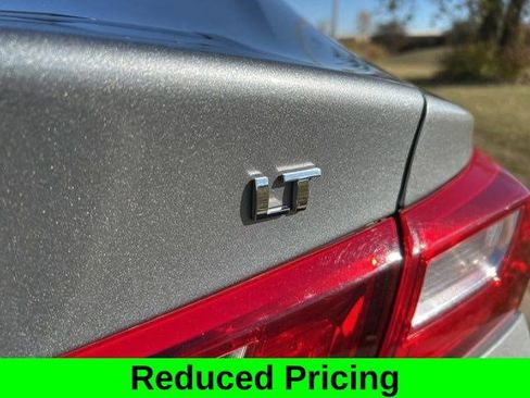 Used 2023 Chevrolet Malibu LT image 52