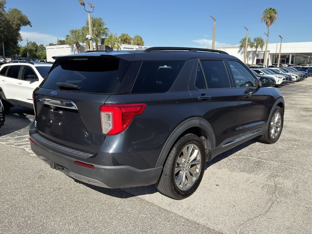 Used 2022 Ford Explorer XLT w/ Equipment Group 202A RWD image 5