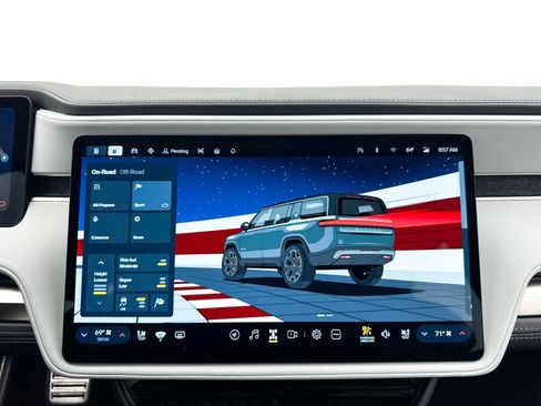 Used 2023 Rivian R1S Adventure AWD/4WD image 8