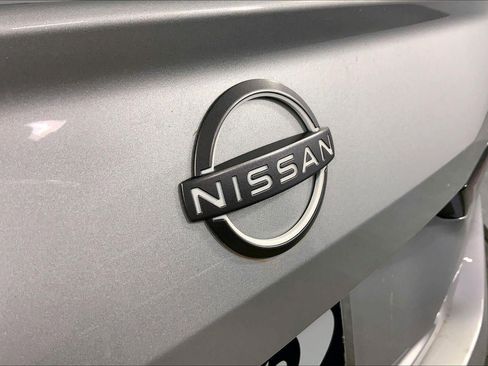 Used 2025 Nissan Altima 2.5 SV FWD image 29