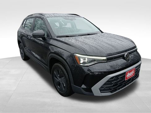New 2026 Volkswagen Taos S FWD image 7