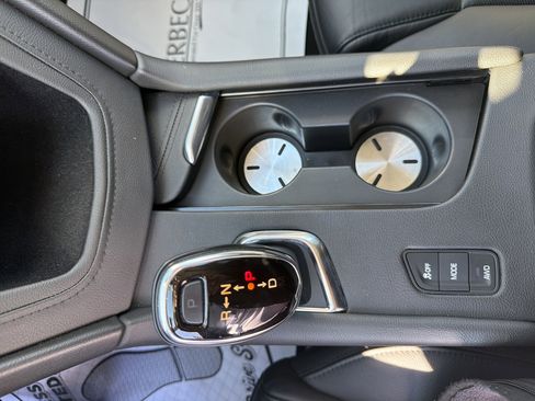 Used 2018 Cadillac XT5 Luxury w/ Driver Awareness Package image 17