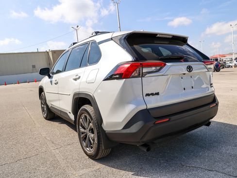 Certified 2025 Toyota RAV4 XLE Premium image 10