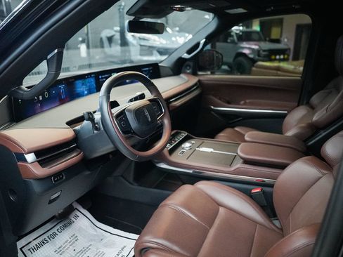 Used 2025 Lincoln Navigator Reserve AWD/4WD image 14