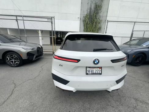 Used 2023 BMW iX xDrive50 w/ Premium Package image 2