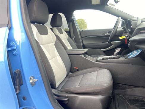 Certified 2024 Chevrolet Trax RS image 27