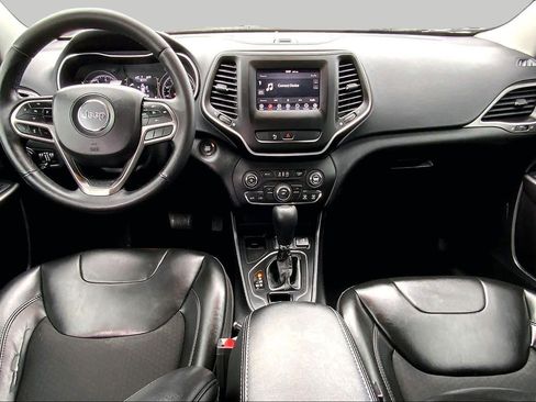 Used 2020 Jeep Cherokee Latitude Plus FWD image 13