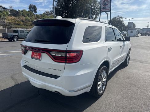 Certified 2022 Dodge Durango Citadel image 8